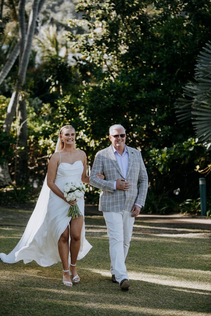 Intercontinental-hayman-island-wedding-Neil-Hole-Photography-Lauren-+-Ryan