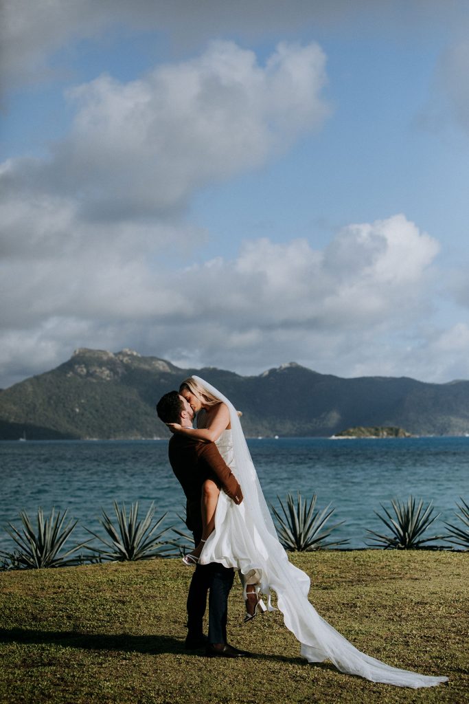 Intercontinental-hayman-island-wedding-Neil-Hole-Photography-Lauren-+-Ryan