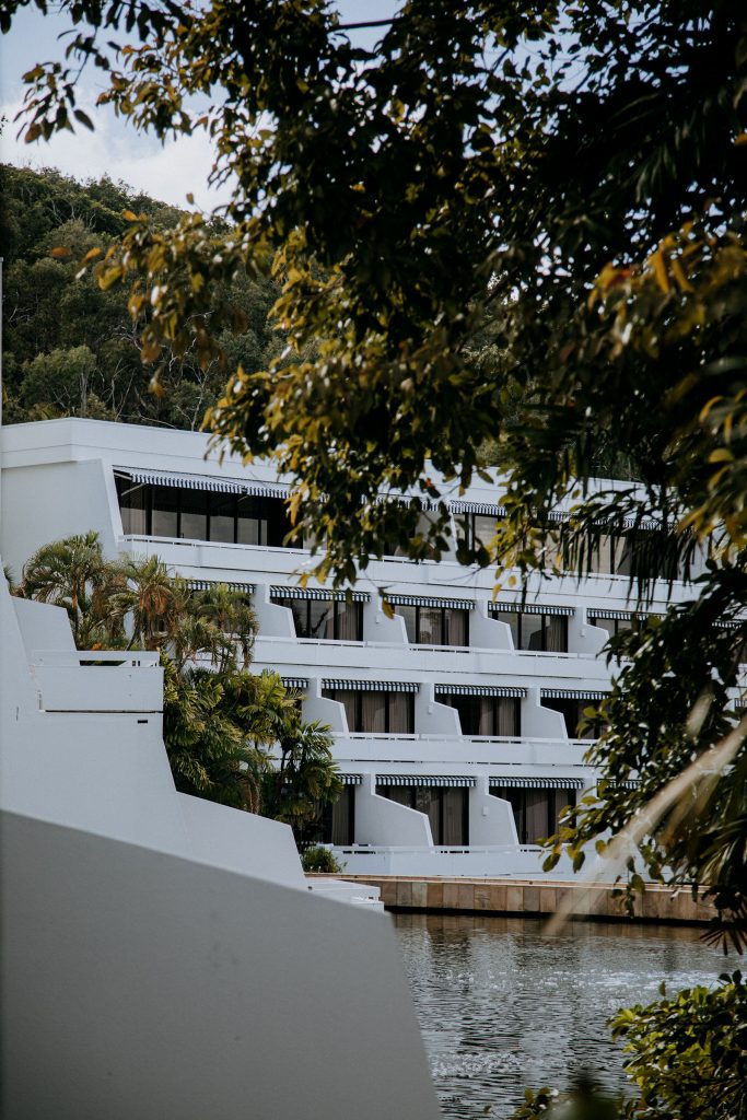 Intercontinental-hayman-island-wedding-Neil-Hole-Photography-Lauren-+-Ryan